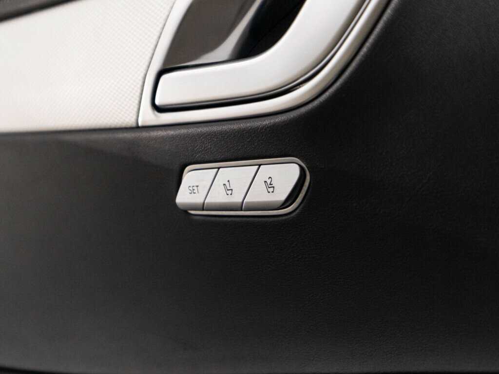 Купить Genesis GV80 с пробегом. Фото: #25