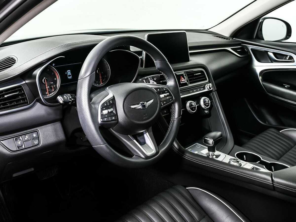 Купить Genesis G70 с пробегом. Фото: #11