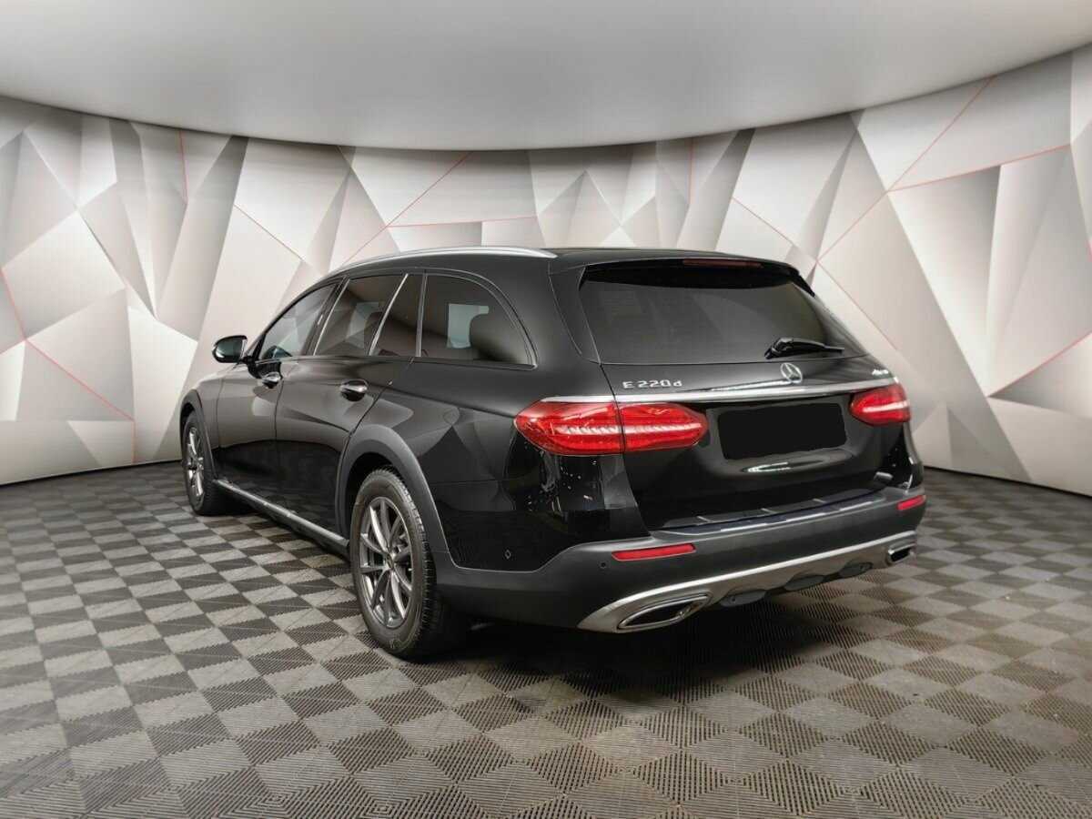 Купить Mercedes-Benz E-Класс с пробегом. Фото: #3