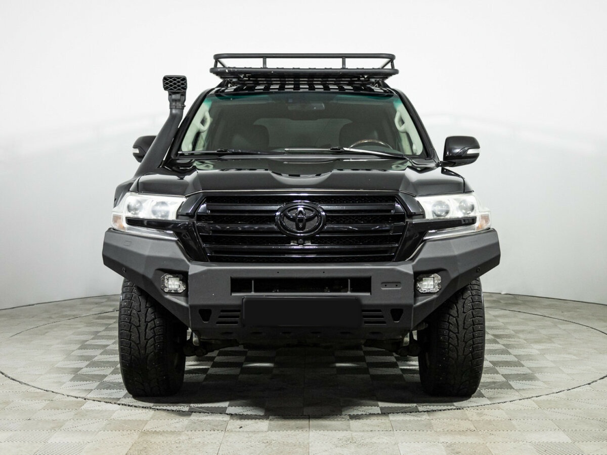 Купить Toyota Land Cruiser с пробегом. Фото: #1