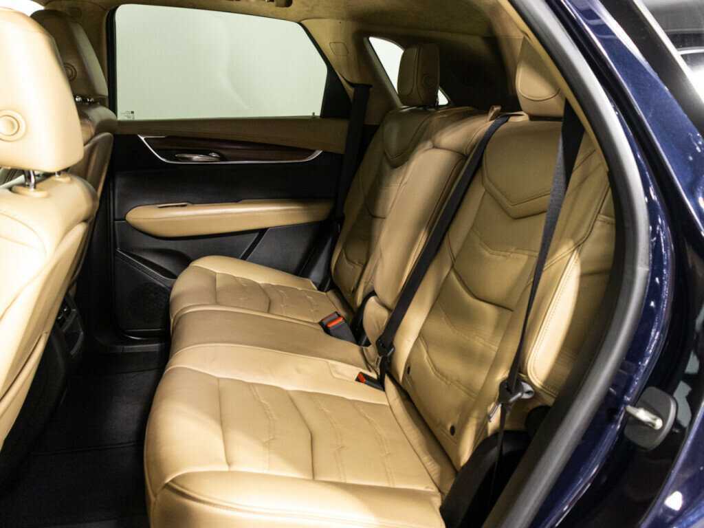 Купить Cadillac XT5 с пробегом. Фото: #9