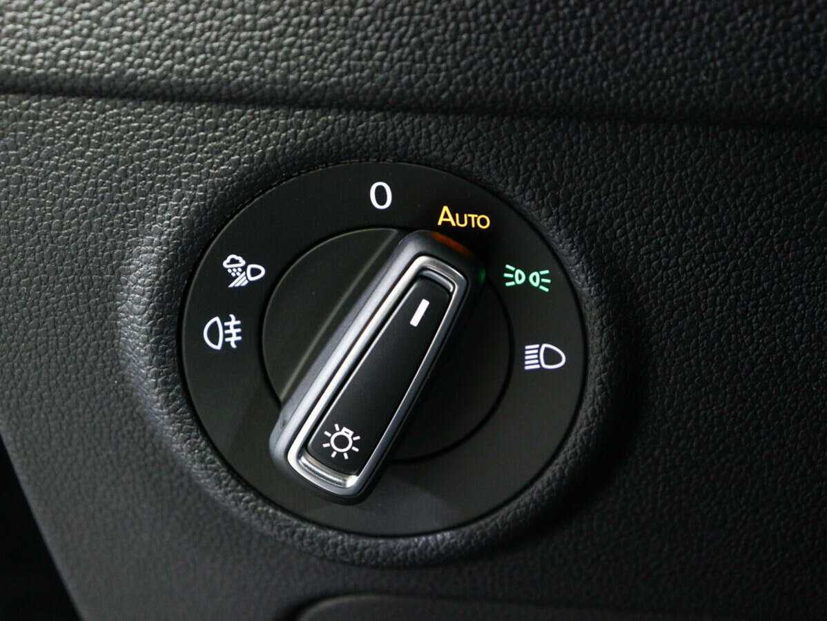 Купить Volkswagen Tiguan с пробегом. Фото: #20