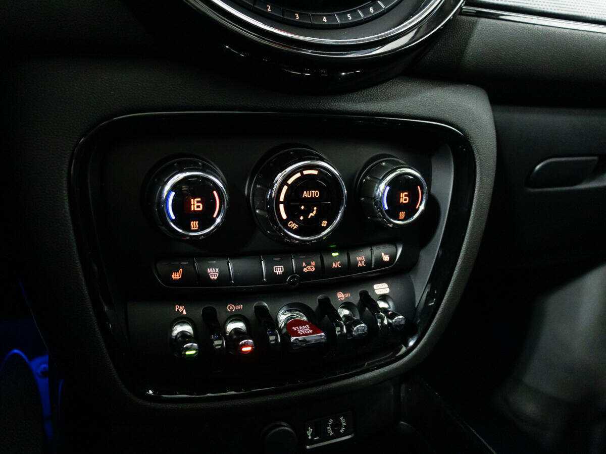 Купить Mini Clubman с пробегом. Фото: #14