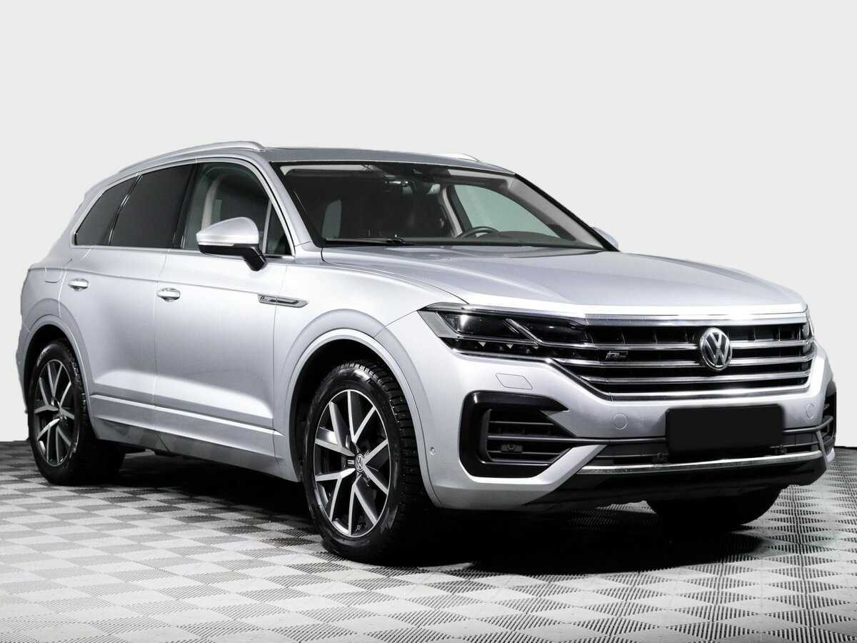 Купить Volkswagen Touareg с пробегом. Фото: #2