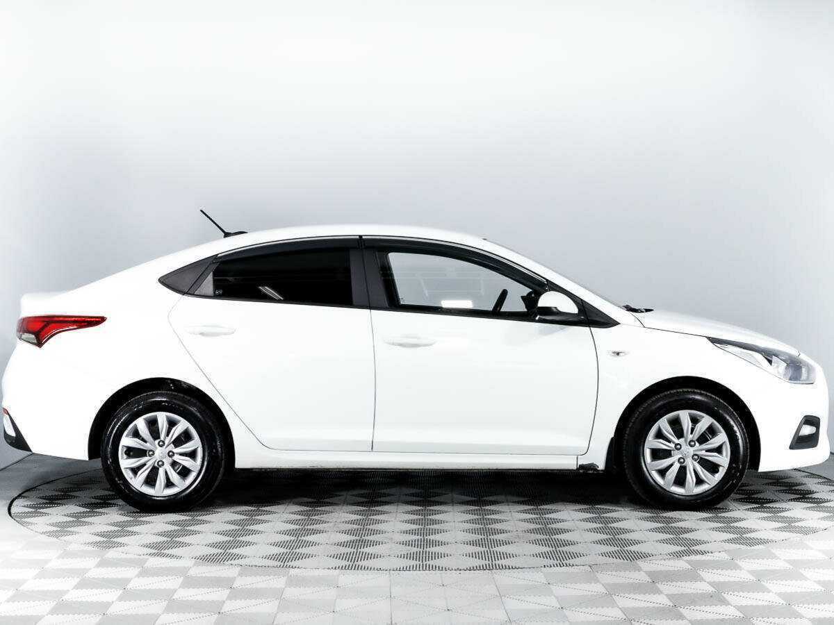 Купить Hyundai Solaris с пробегом. Фото: #3