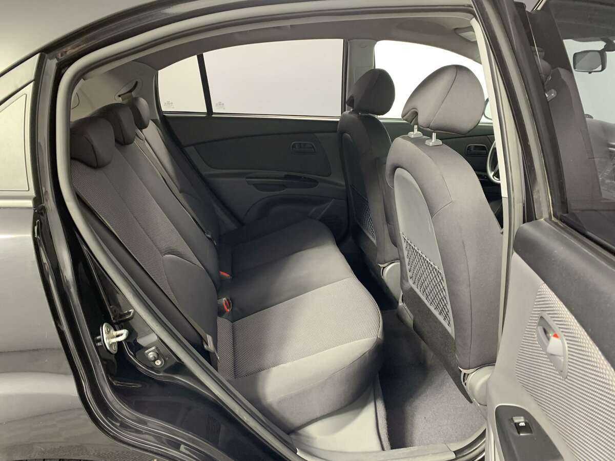 Купить Kia Rio с пробегом. Фото: #14
