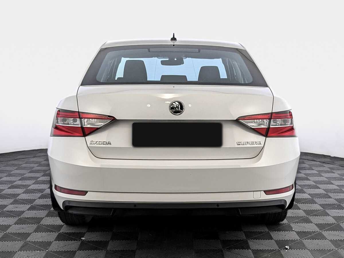 Купить Skoda Superb с пробегом. Фото: #5