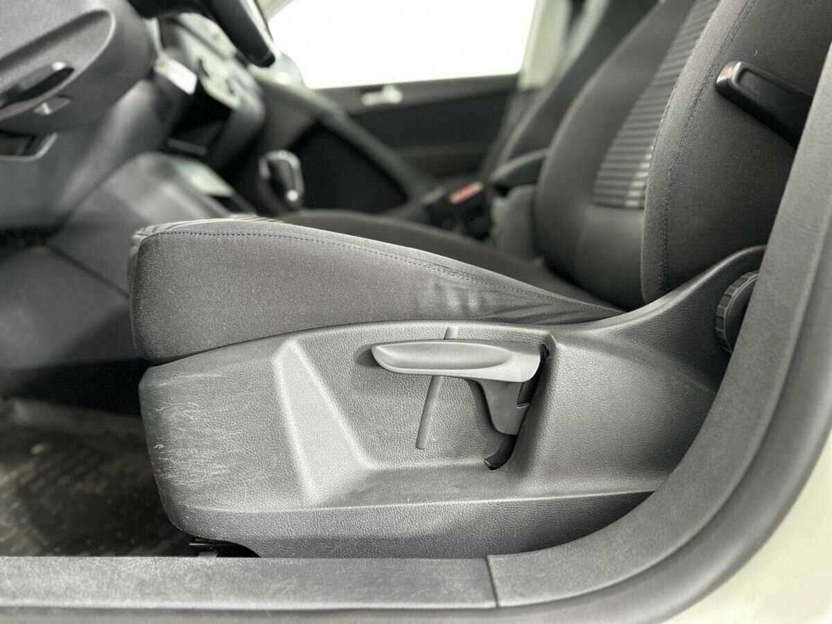 Купить Volkswagen Tiguan с пробегом. Фото: #9