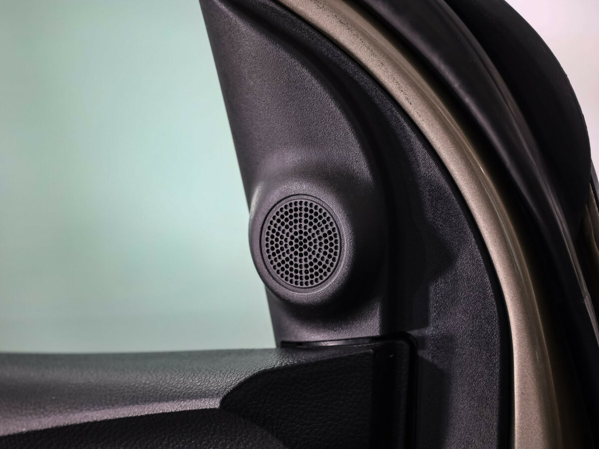 Купить Nissan Note с пробегом. Фото: #10