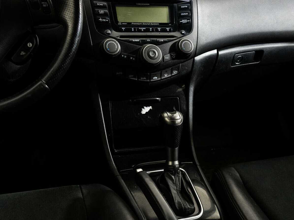 Купить Honda Accord с пробегом. Фото: #12