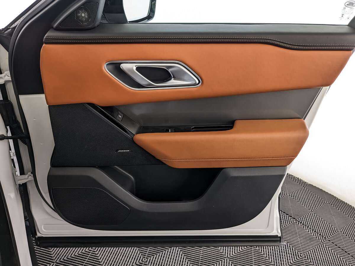 Купить Land Rover Range Rover Velar с пробегом. Фото: #21