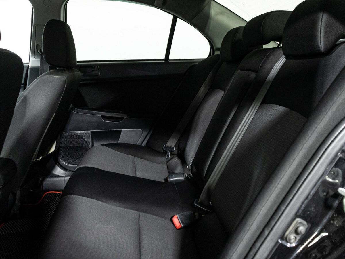 Купить Mitsubishi Lancer с пробегом. Фото: #9