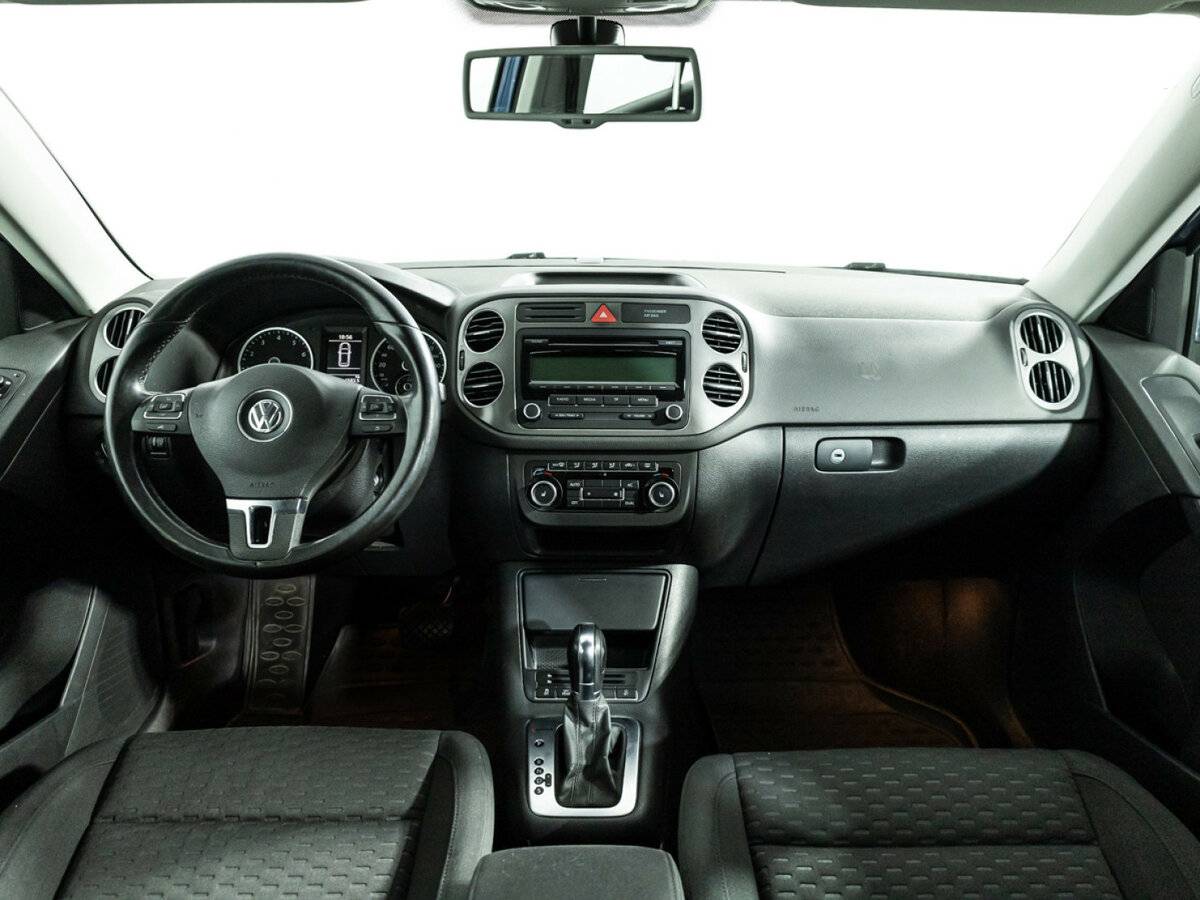 Купить Volkswagen Tiguan с пробегом. Фото: #12