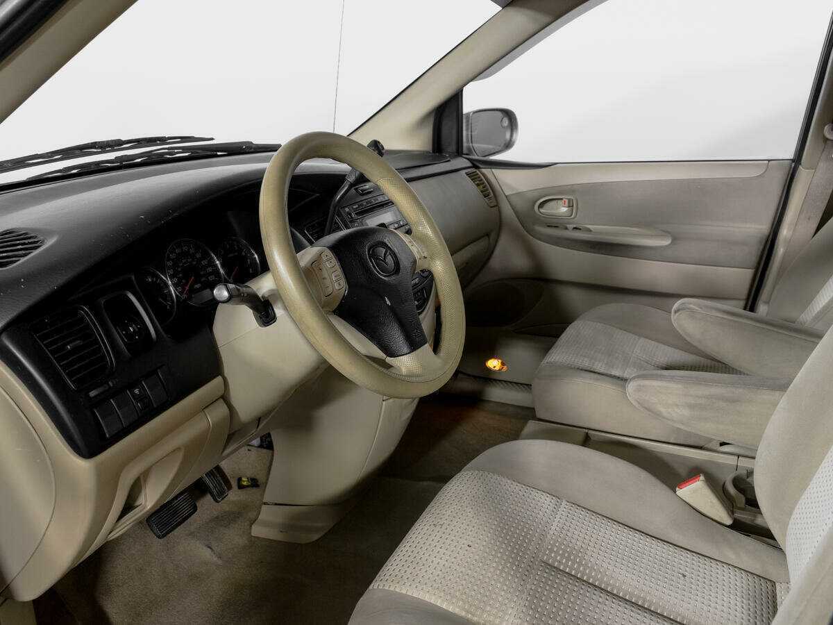 Купить Mazda MPV с пробегом. Фото: #14
