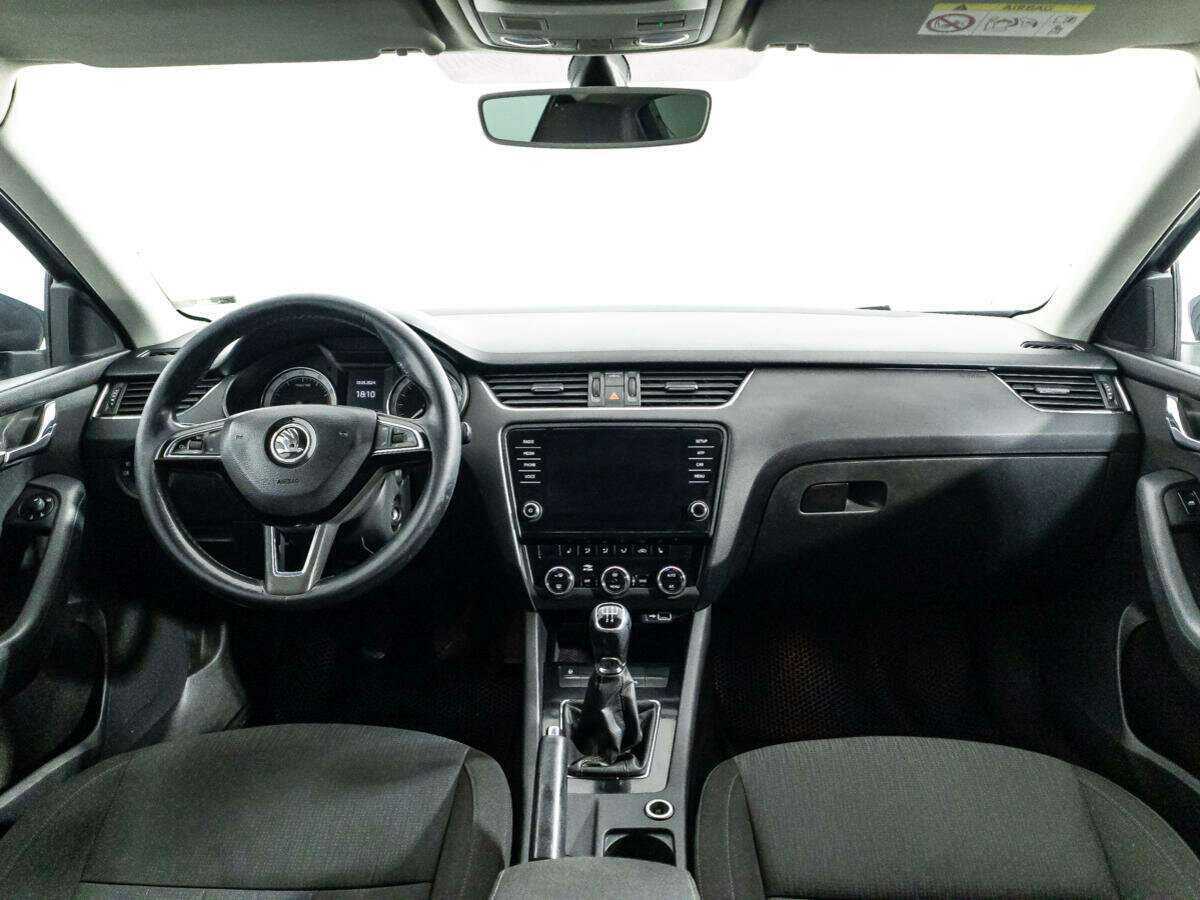 Купить Skoda Octavia с пробегом. Фото: #12