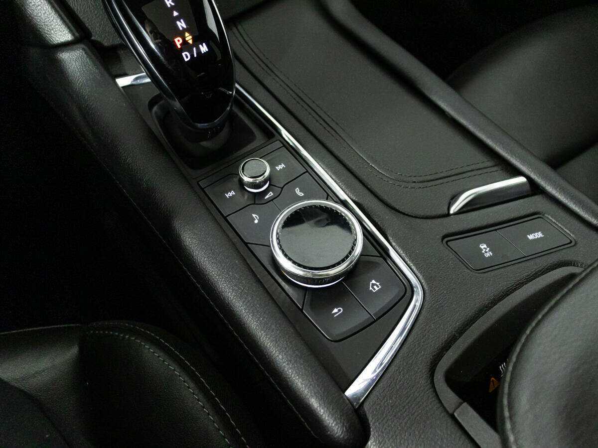 Купить Cadillac XT5 с пробегом. Фото: #17