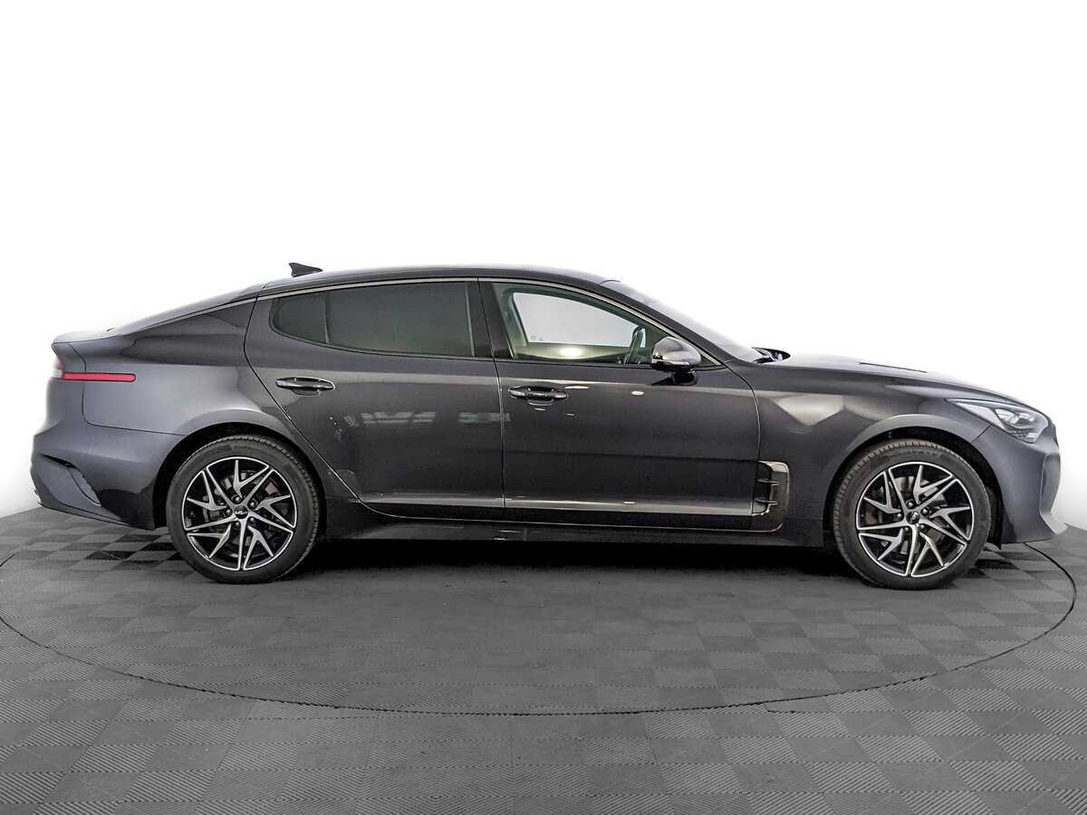 Купить Kia Stinger с пробегом. Фото: #3