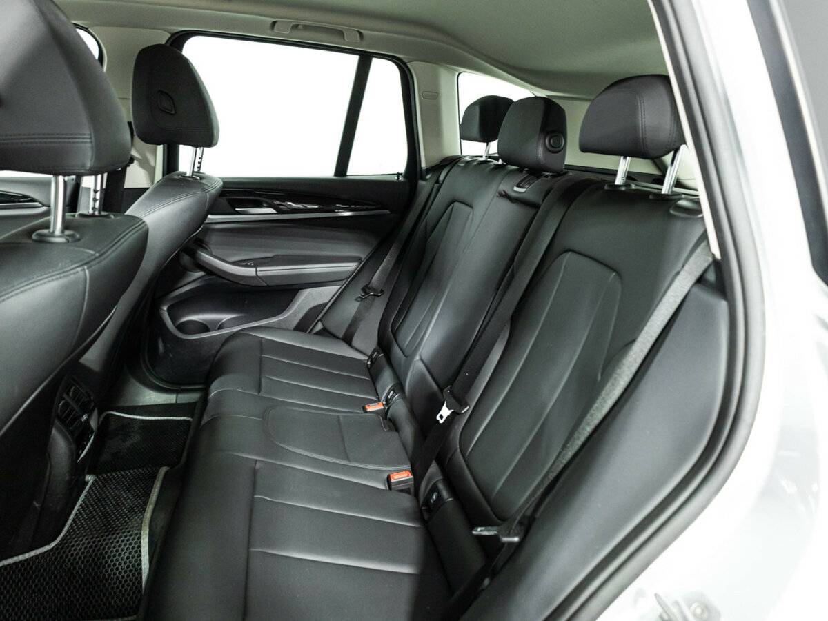 Купить BMW X3 с пробегом. Фото: #9