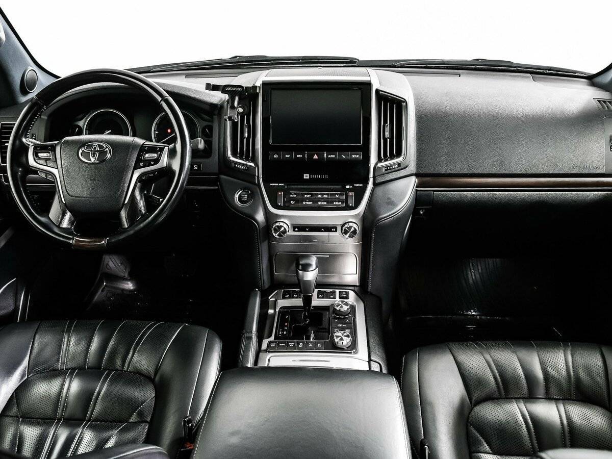 Купить Toyota Land Cruiser с пробегом. Фото: #10