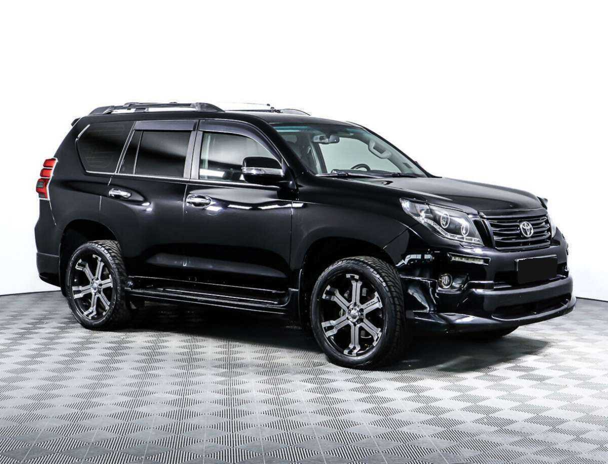 Купить Toyota Land Cruiser Prado с пробегом. Фото: #2