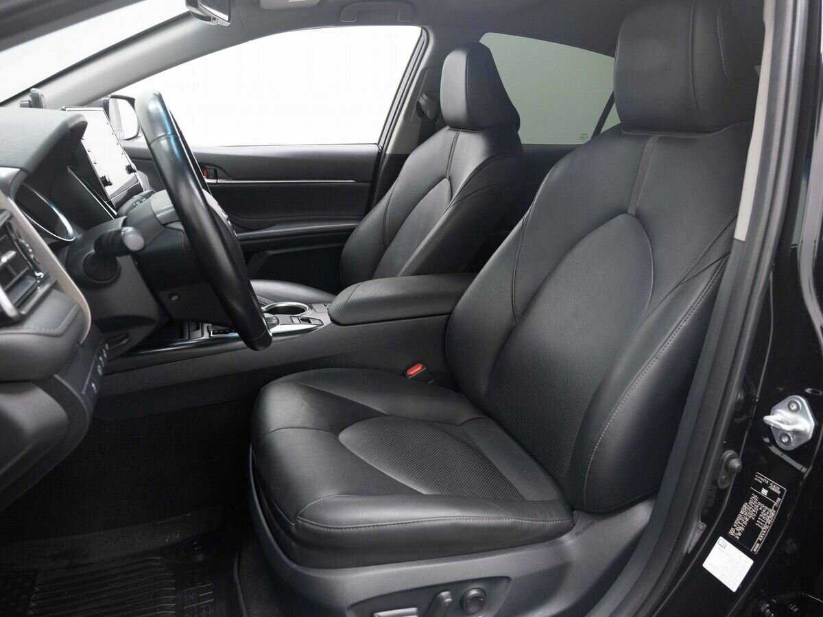Купить Toyota Camry с пробегом. Фото: #9