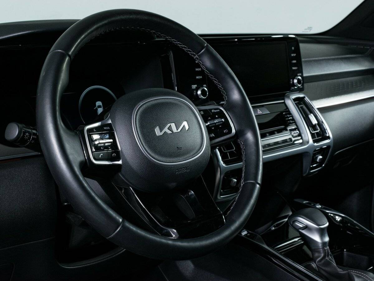 Купить Kia Sorento с пробегом. Фото: #13
