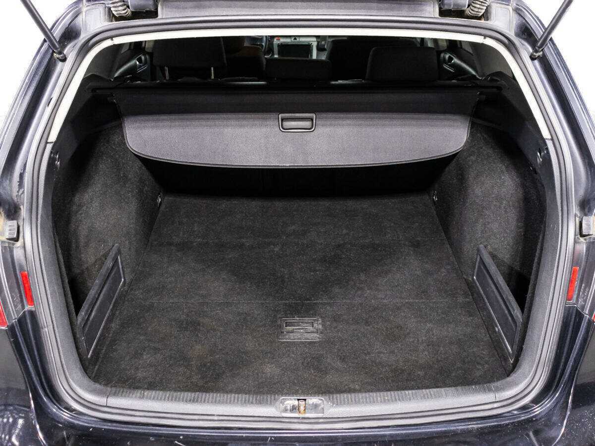 Купить Volkswagen Passat с пробегом. Фото: #14