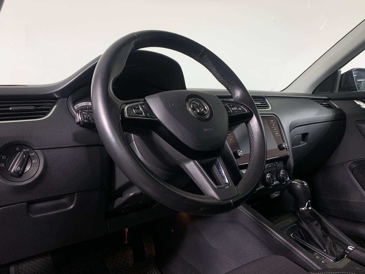 Купить Skoda Octavia с пробегом. Фото: #8
