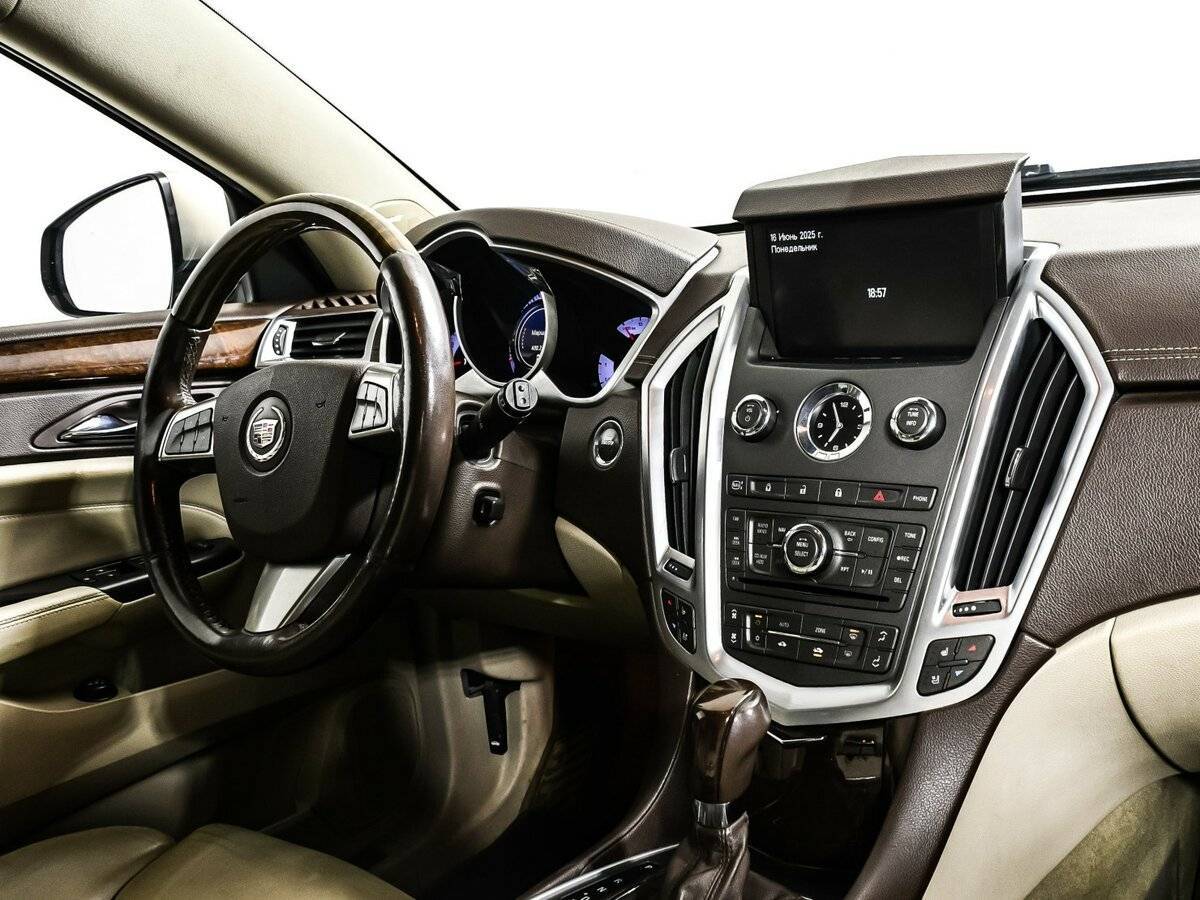 Купить Cadillac SRX с пробегом. Фото: #8