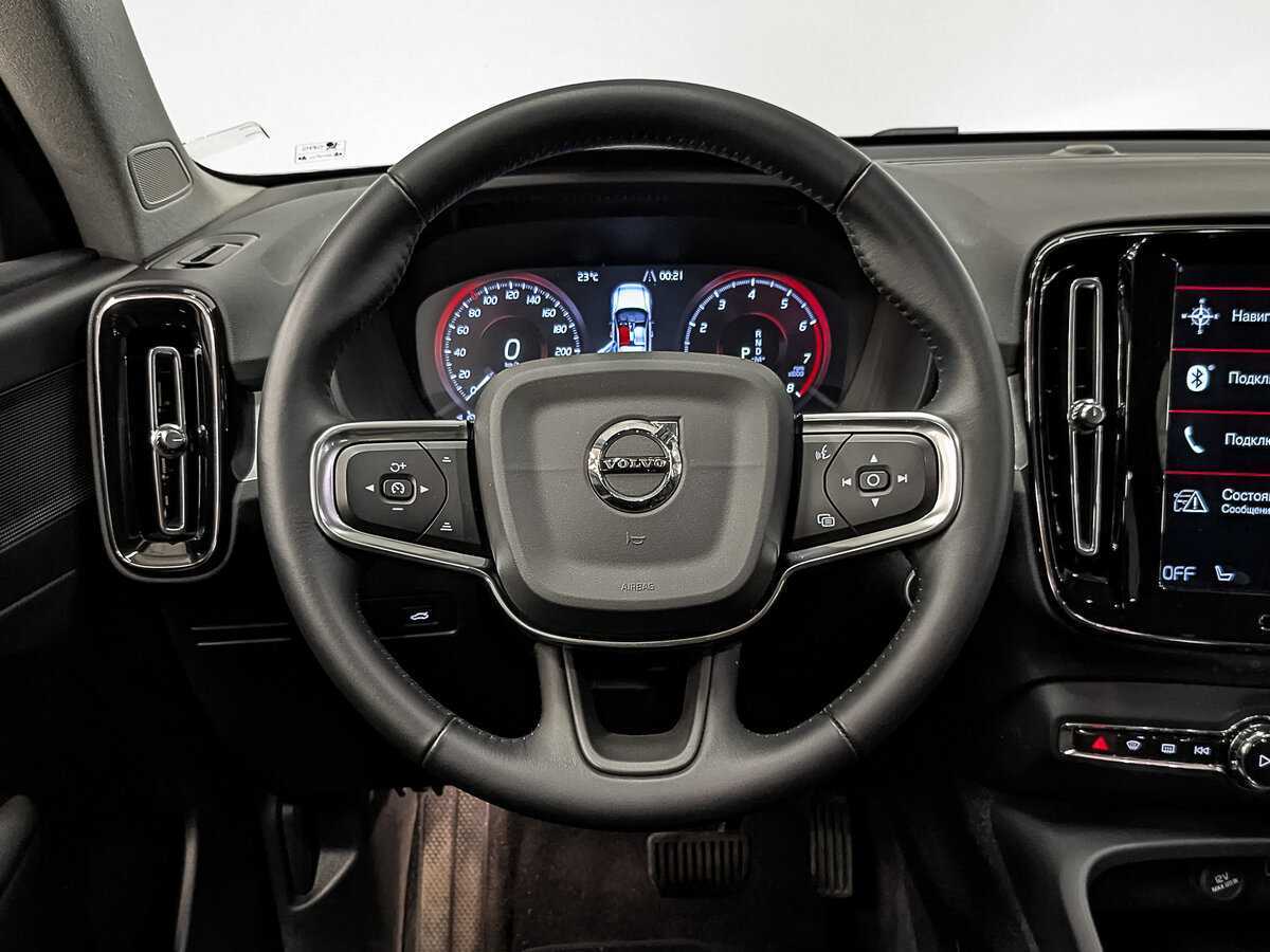 Купить Volvo XC40 с пробегом. Фото: #19