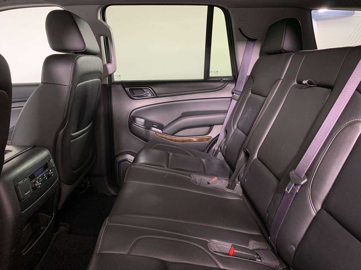 Купить Chevrolet Tahoe с пробегом. Фото: #17