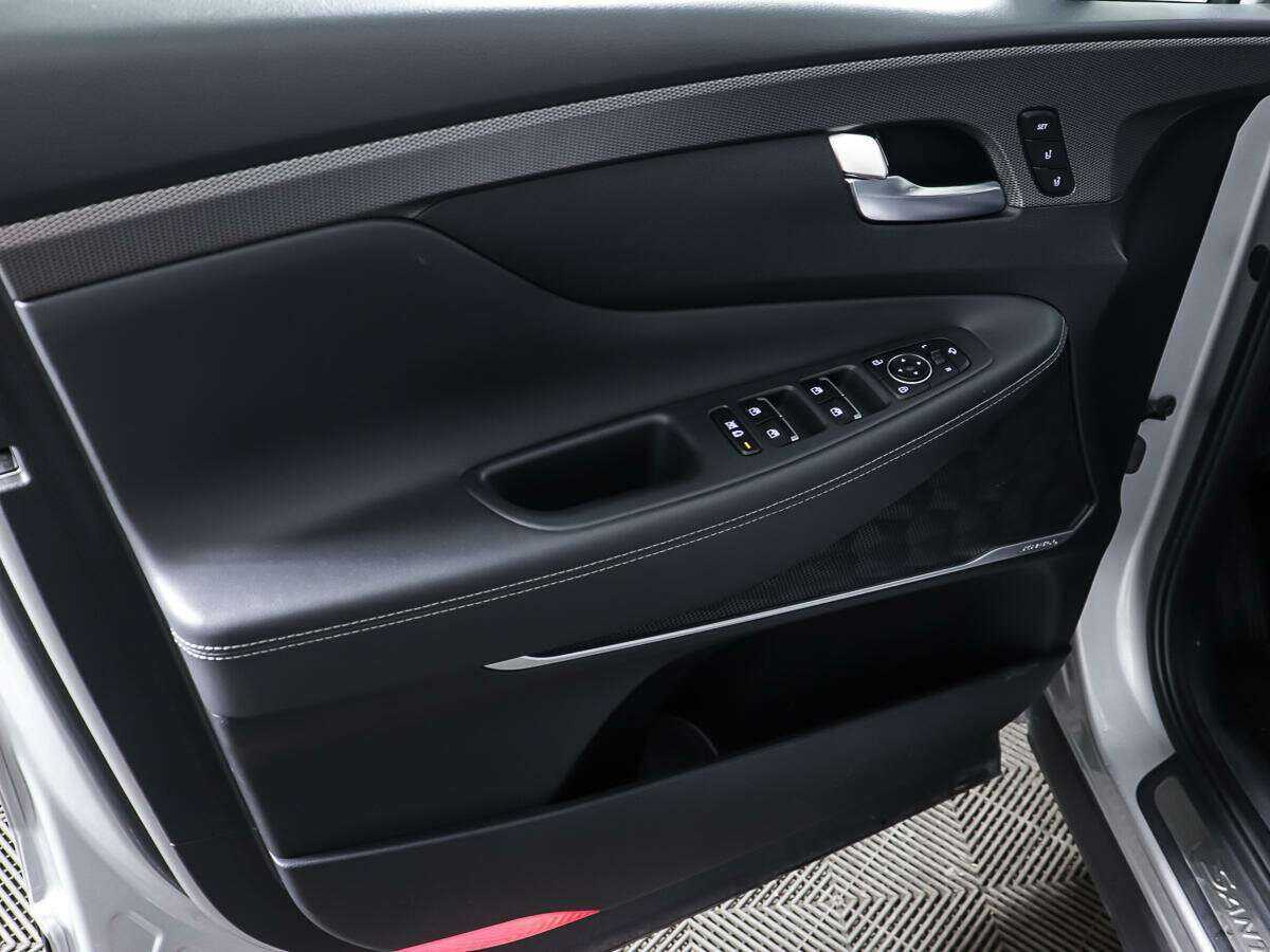 Купить Hyundai Santa Fe с пробегом. Фото: #15