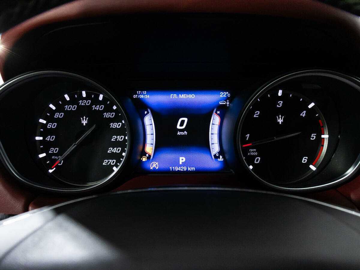 Купить Maserati Levante с пробегом. Фото: #10