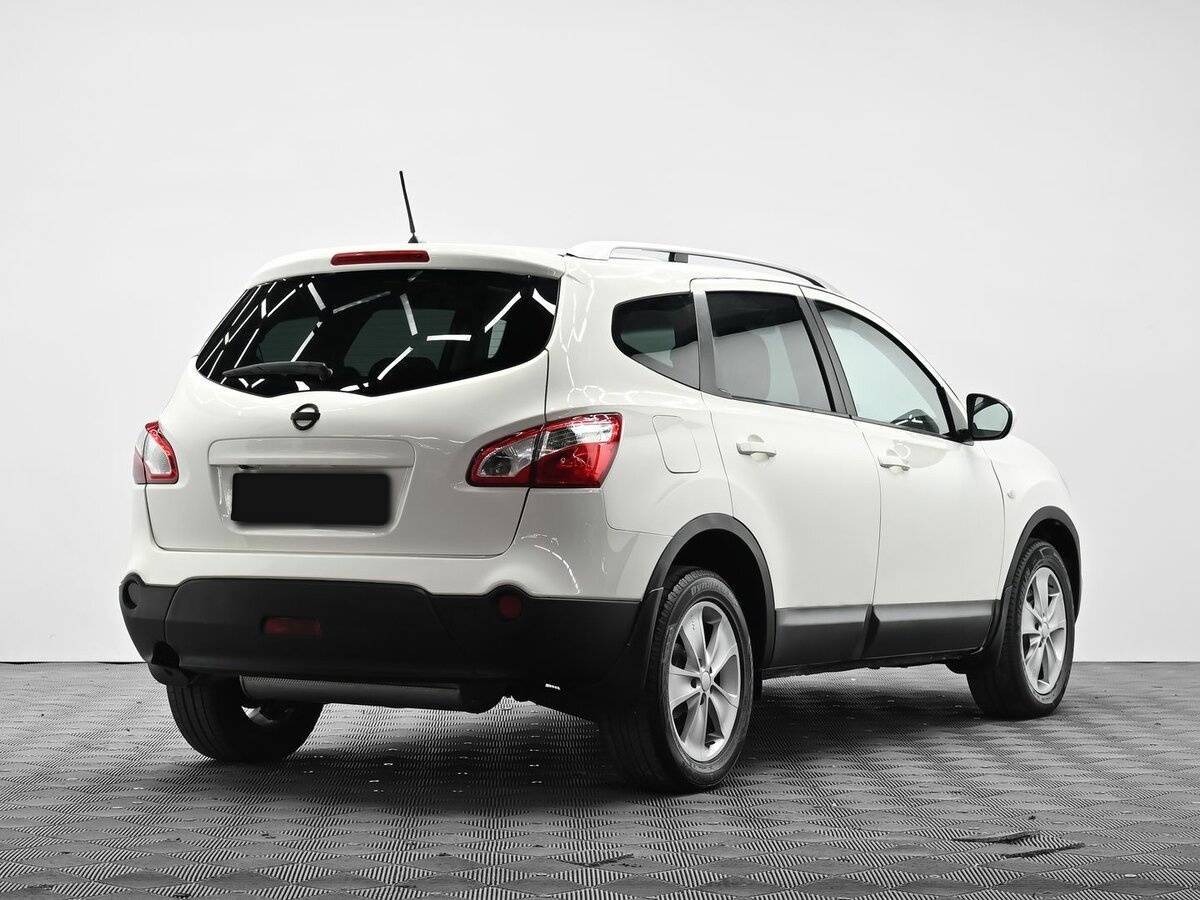 Купить Nissan Qashqai+2 с пробегом. Фото: #3