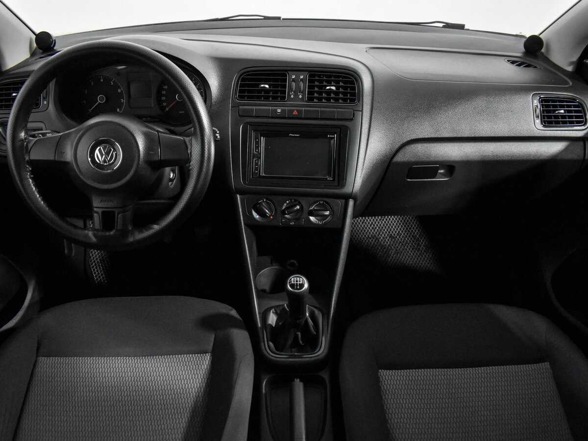 Купить Volkswagen Polo с пробегом. Фото: #13