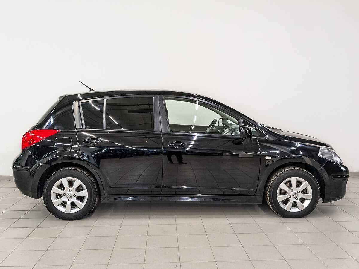Купить Nissan Tiida с пробегом. Фото: #3