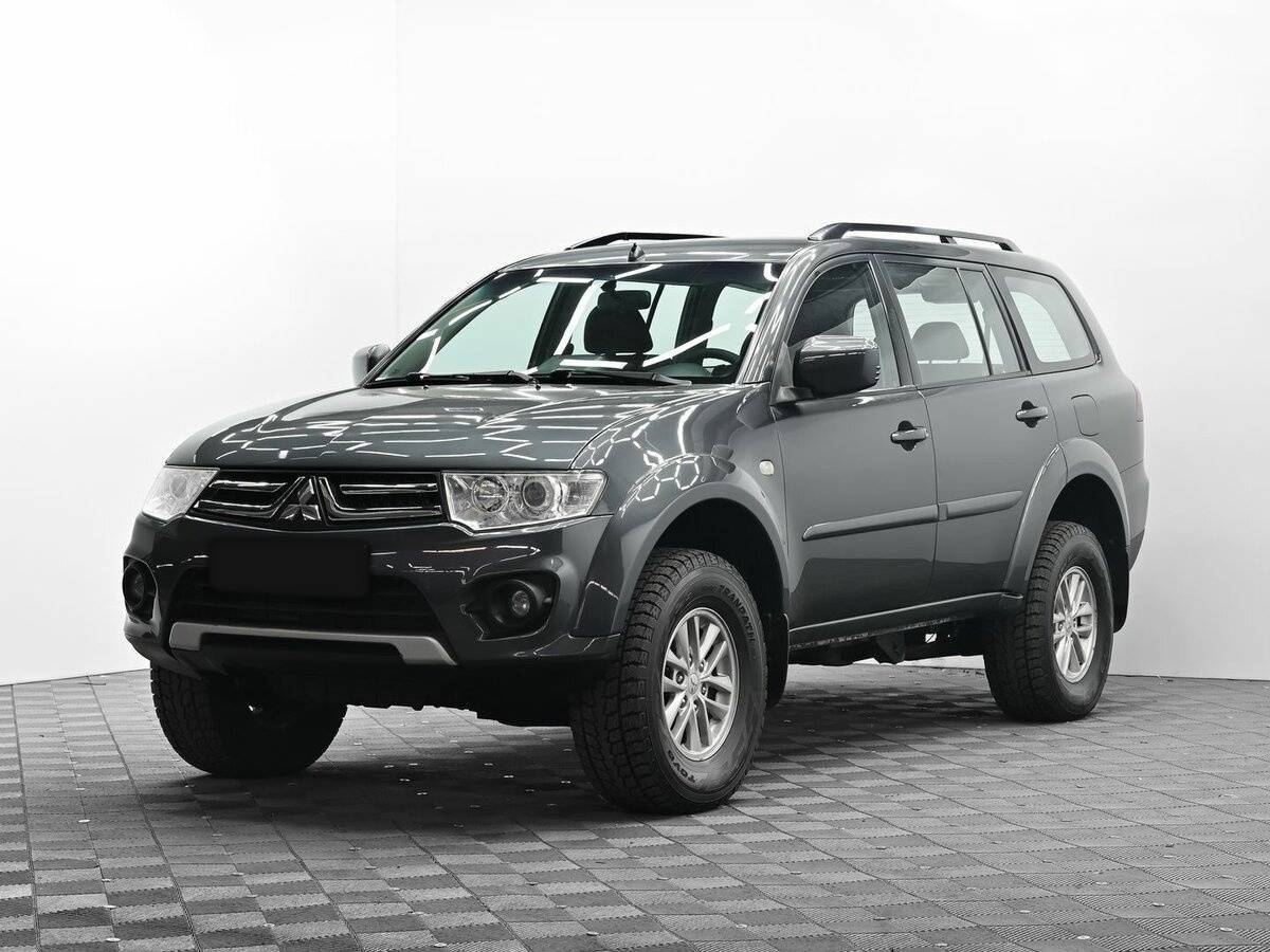 Купить Mitsubishi Pajero Sport с пробегом. Фото: #0