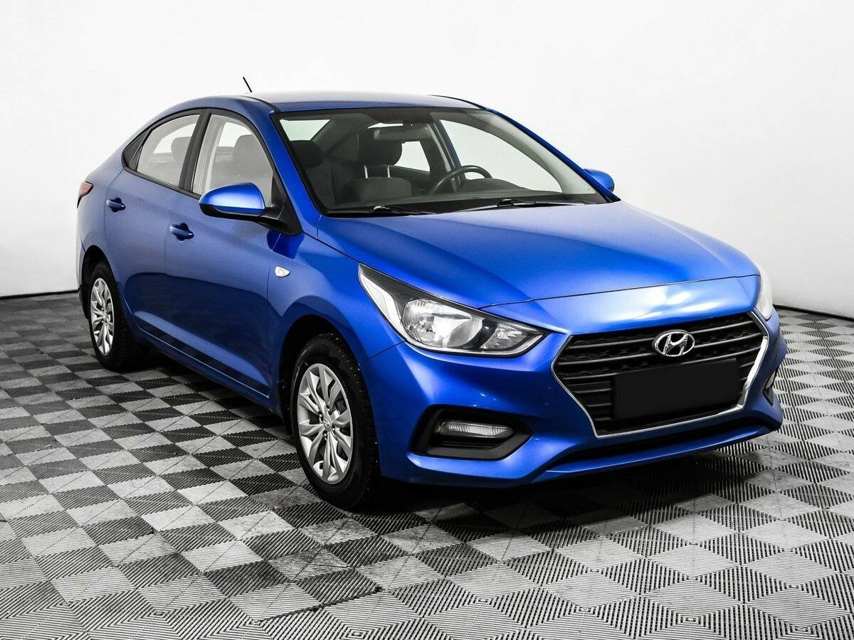 Купить Hyundai Solaris с пробегом. Фото: #2