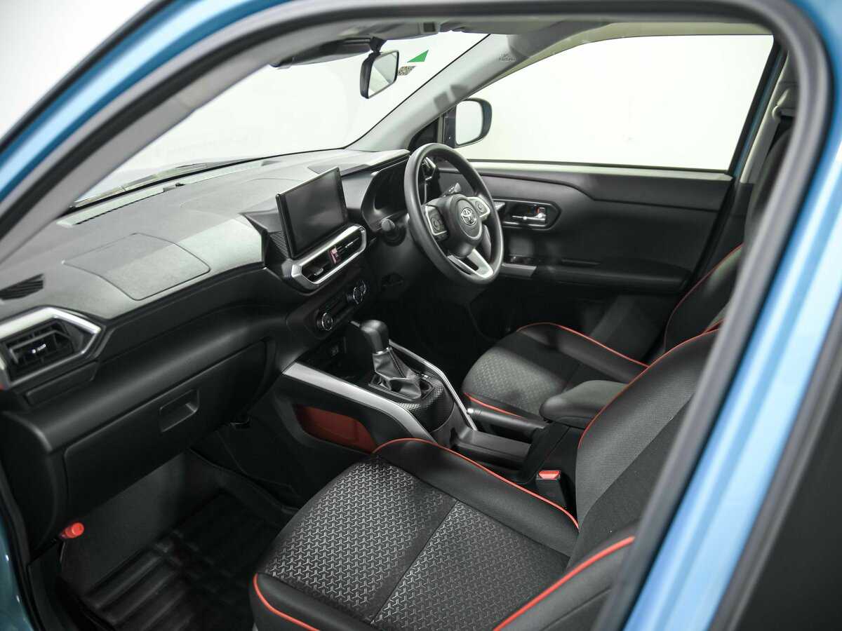Купить Toyota Raize с пробегом. Фото: #14