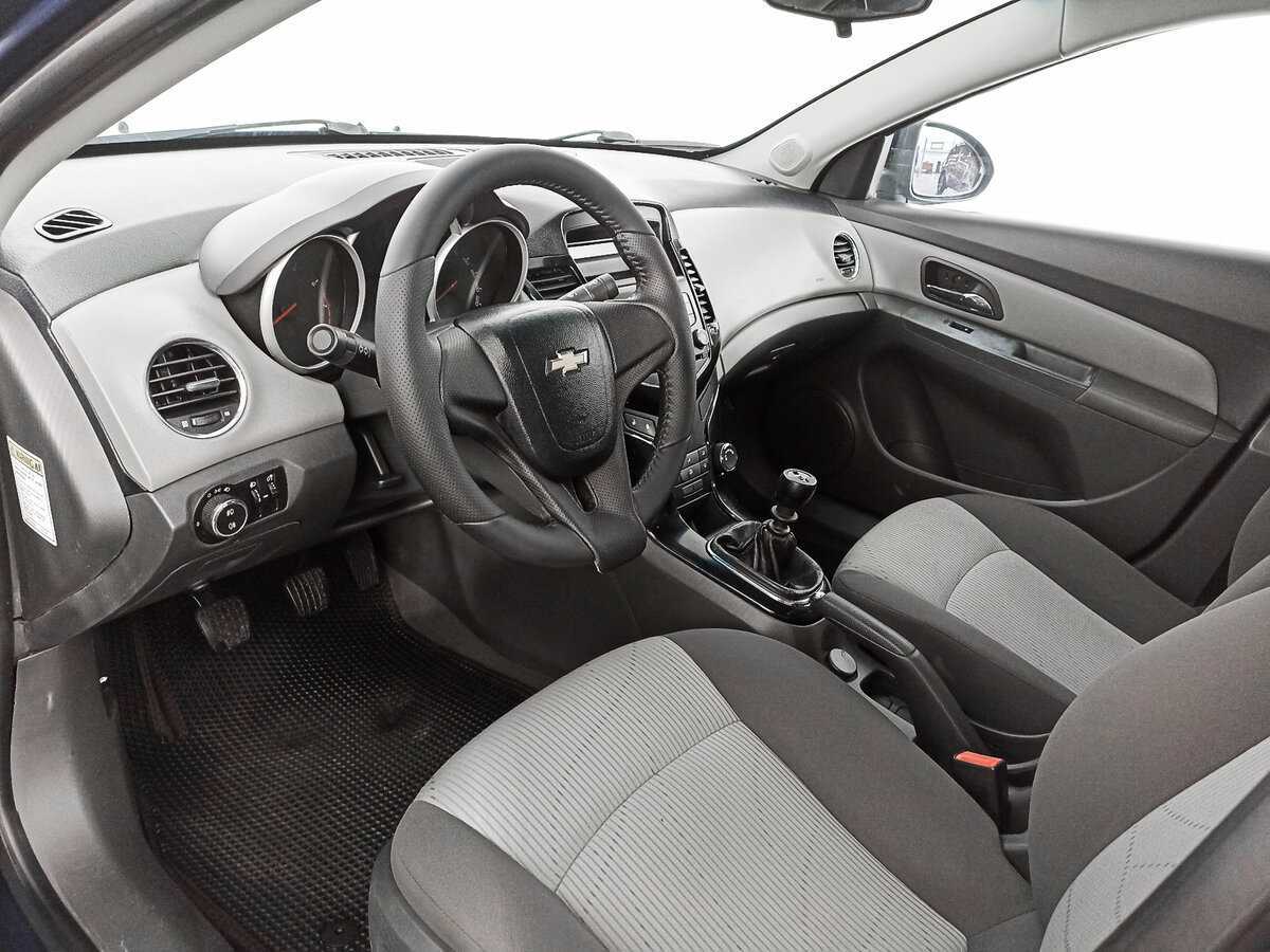 Купить Chevrolet Cruze с пробегом. Фото: #15