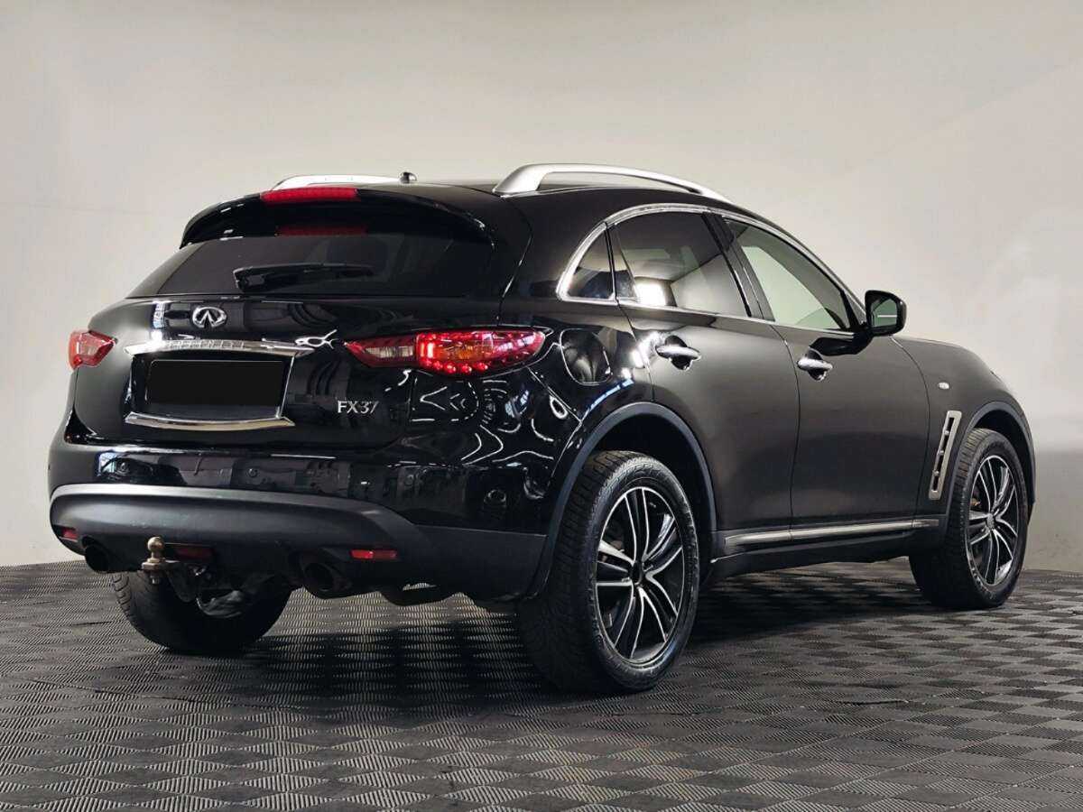 Купить Infiniti FX с пробегом. Фото: #2