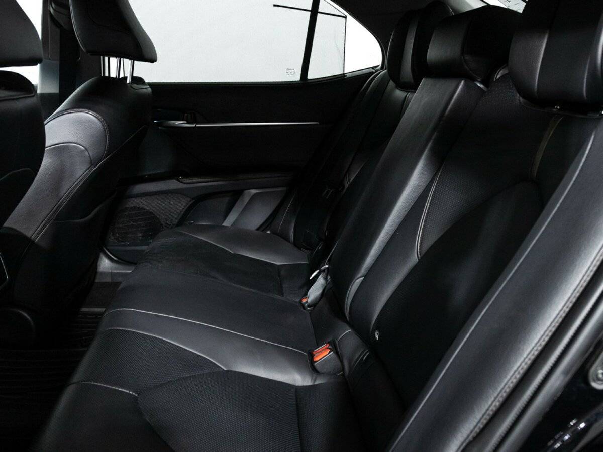 Купить Toyota Camry с пробегом. Фото: #9