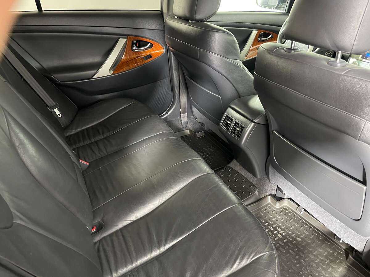 Купить Toyota Camry с пробегом. Фото: #21