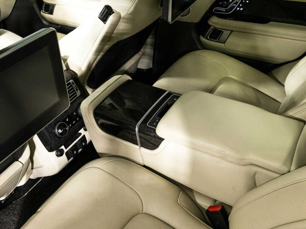 Купить Land Rover Range Rover с пробегом. Фото: #19