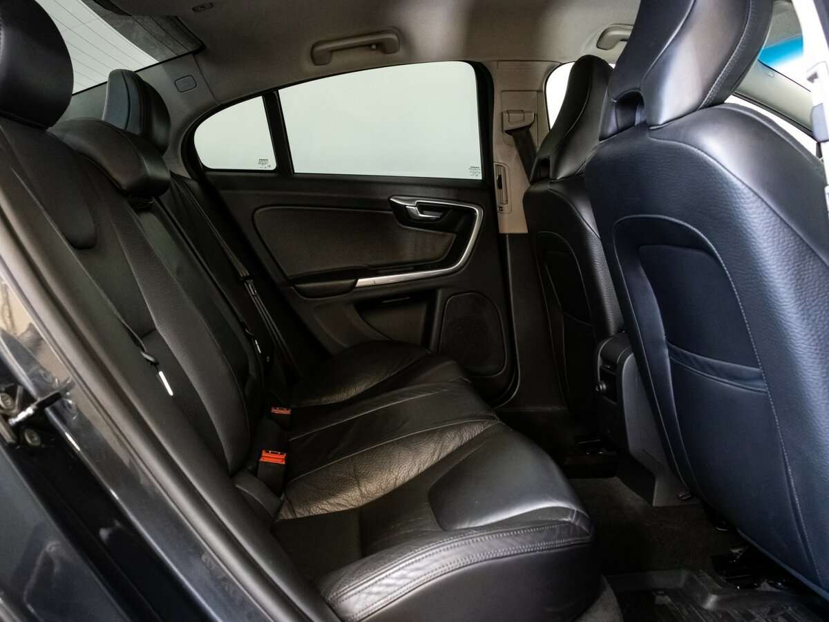 Купить Volvo S60 с пробегом. Фото: #14