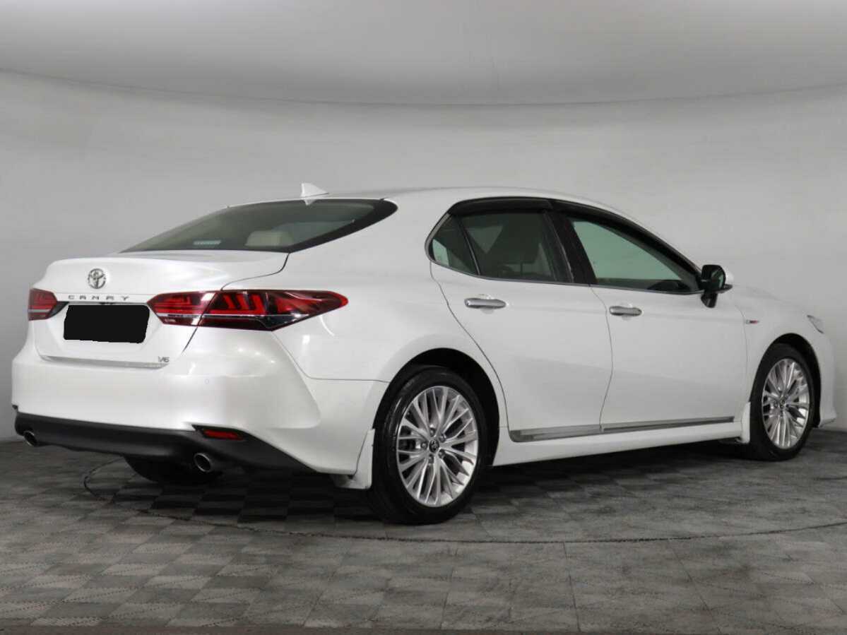 Купить Toyota Camry с пробегом. Фото: #4