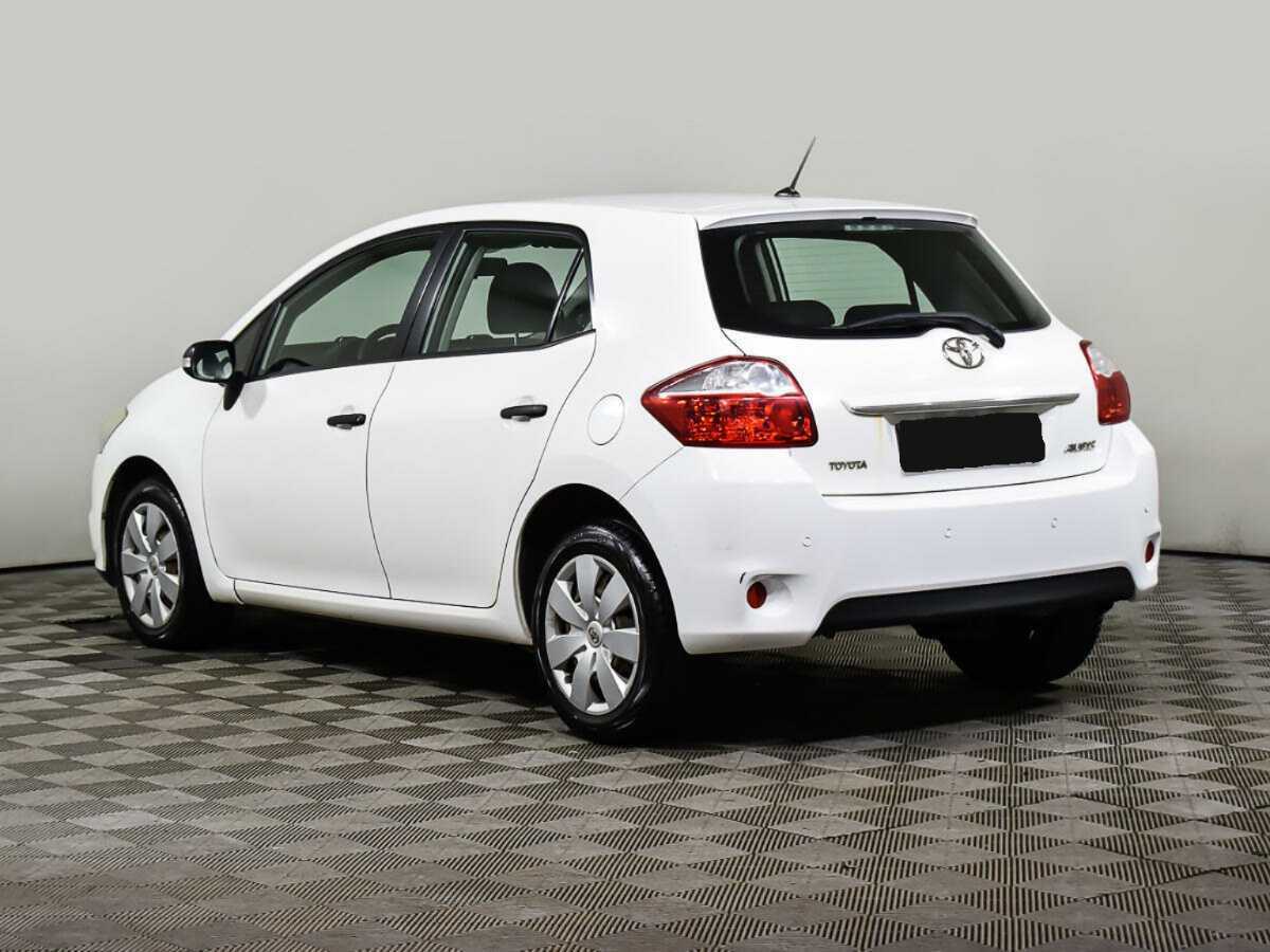 Купить Toyota Auris с пробегом. Фото: #5