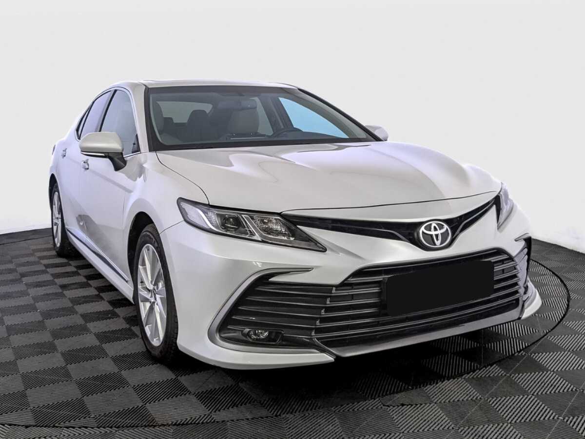 Купить Toyota Camry с пробегом. Фото: #2