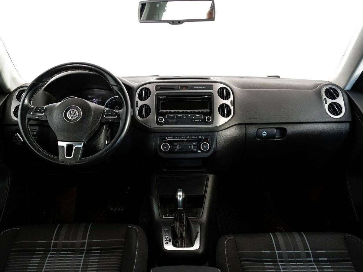 Купить Volkswagen Tiguan с пробегом. Фото: #7