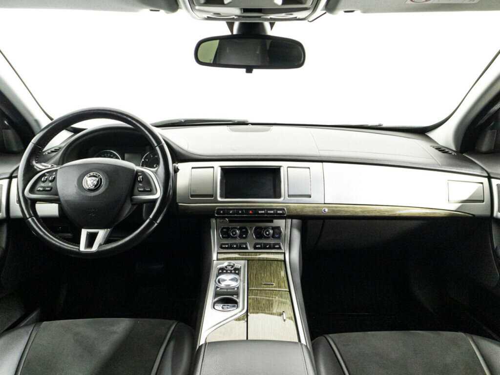 Купить Jaguar XF с пробегом. Фото: #12